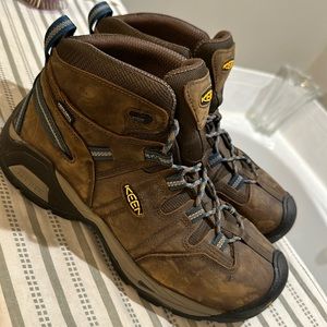 Men’s Keen Utility boot composite toe size 11EE